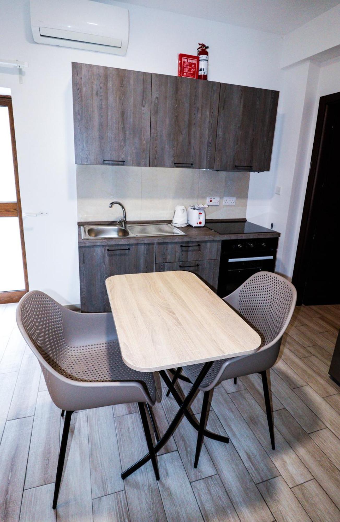 Napoli Suites Studios Aparthotel Saint Julian's Eksteriør bilde