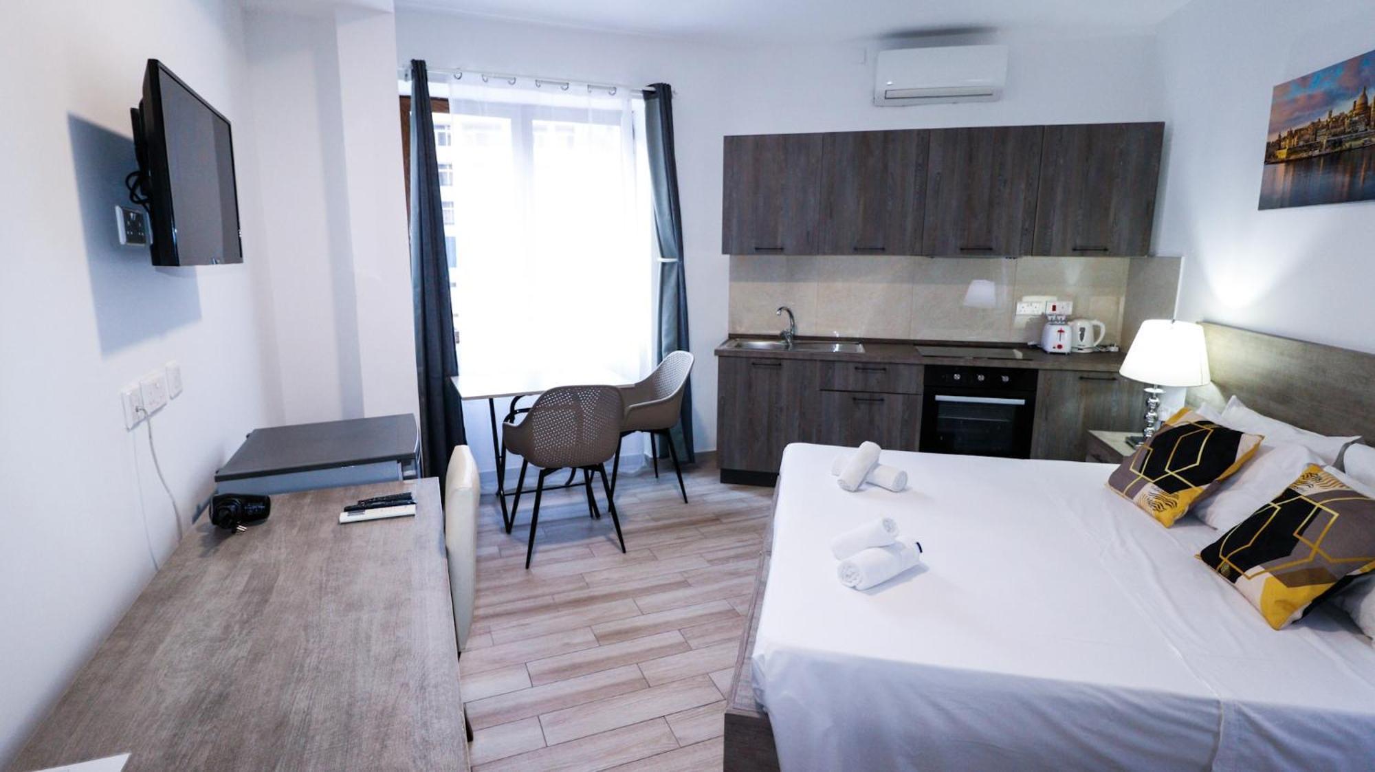 Napoli Suites Studios Aparthotel Saint Julian's Eksteriør bilde