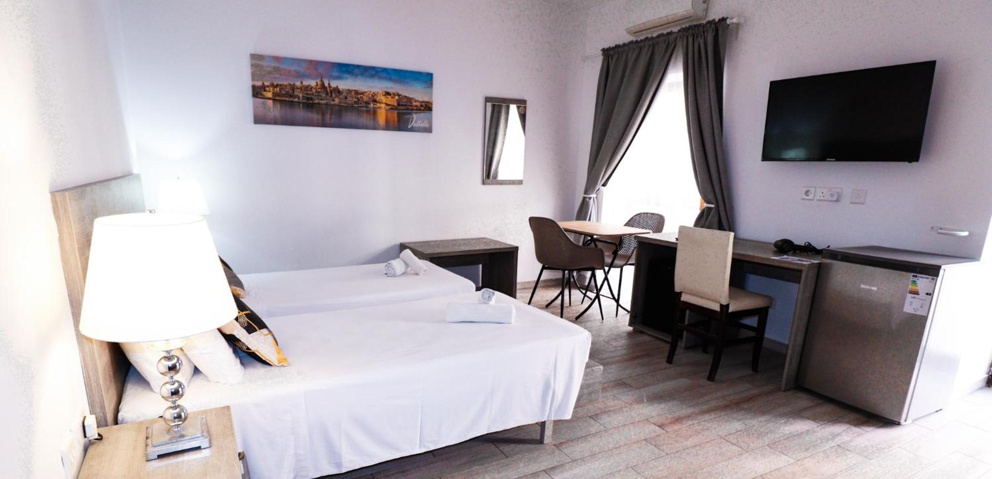 Napoli Suites Studios Aparthotel Saint Julian's Eksteriør bilde