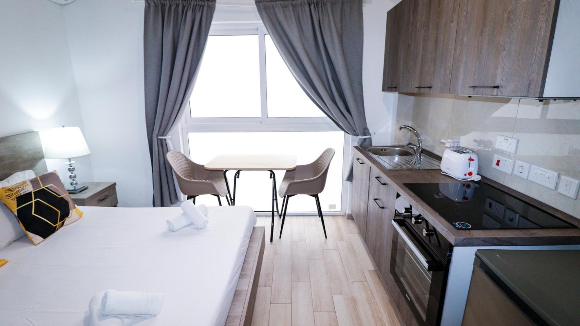 Napoli Suites Studios Aparthotel Saint Julian's Eksteriør bilde